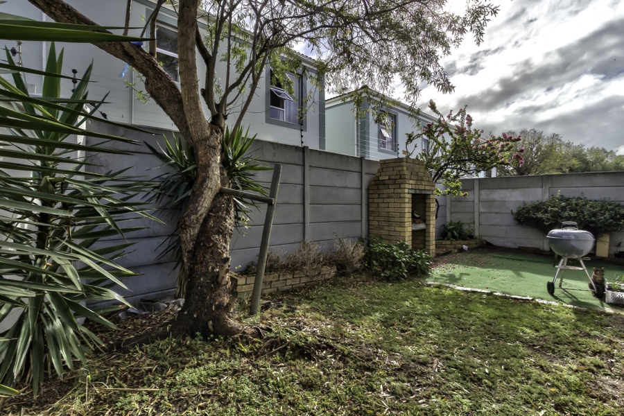 2 Bedroom Property for Sale in Parklands Western Cape